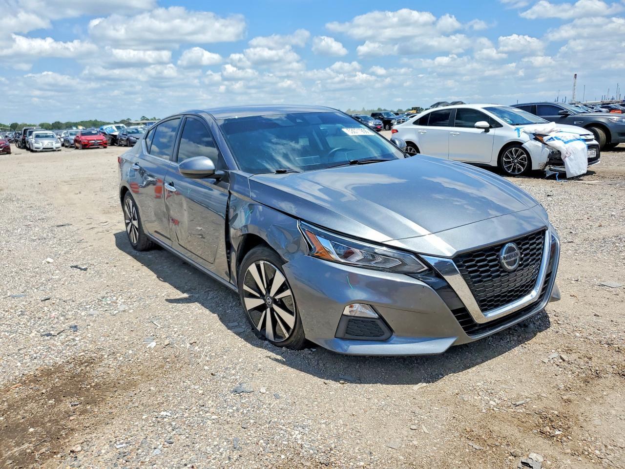 2021 Nissan Altima Sv - Image 4