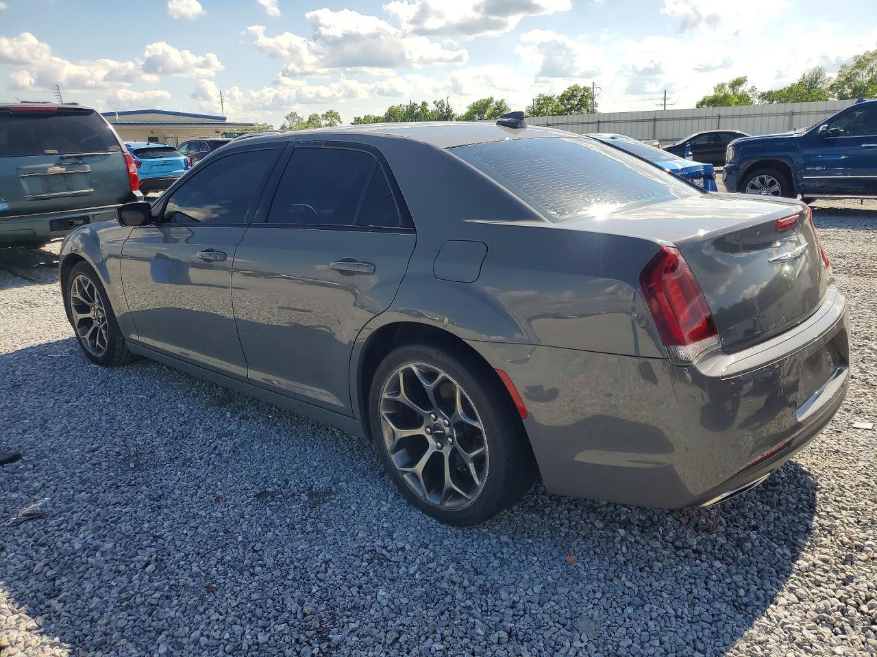 2018 Chrysler 300 Touring - Image 2