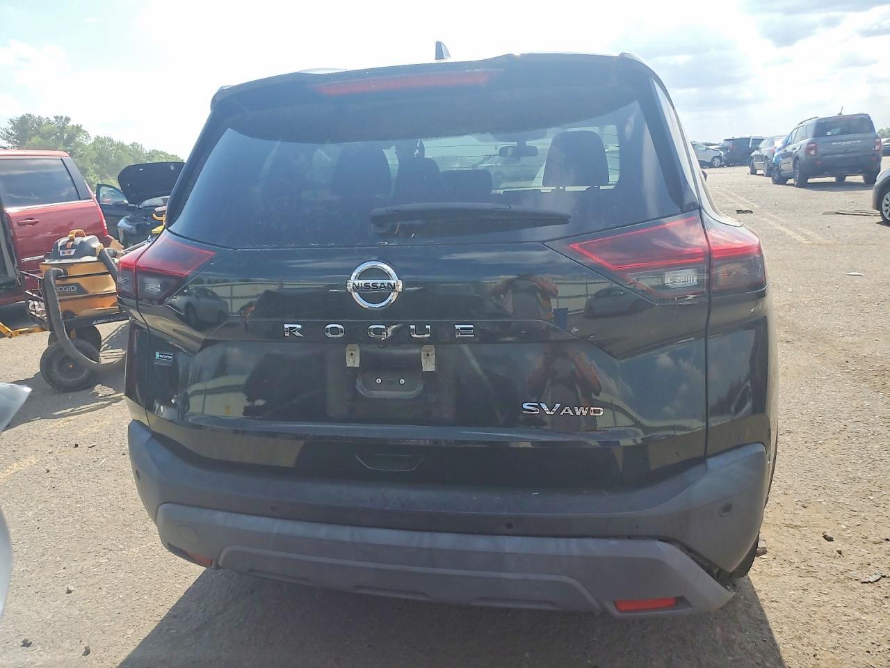 2021 Nissan Rogue Sv - Image 6