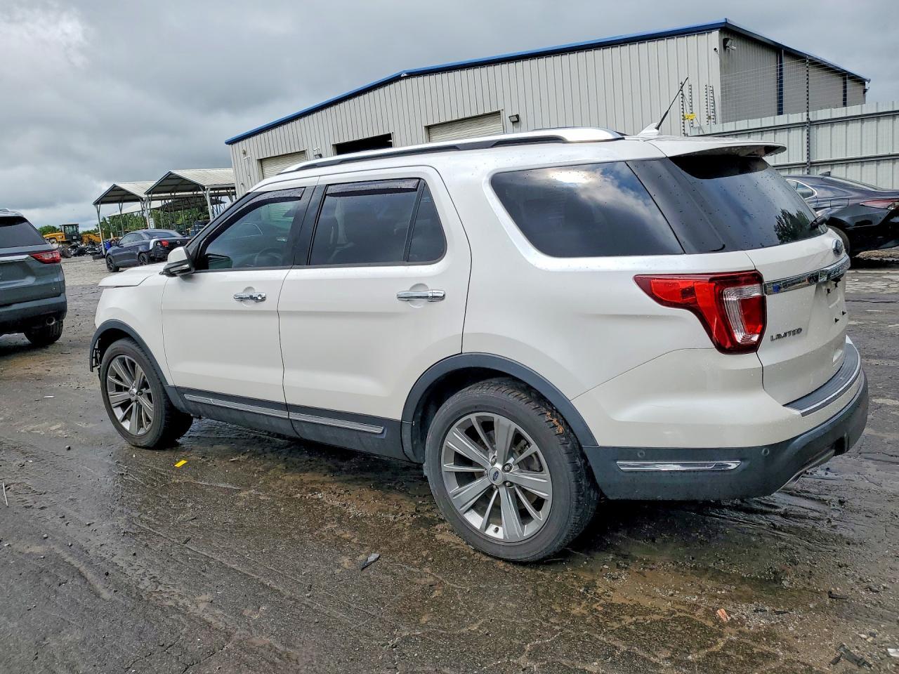 2018 Ford Explorer Limited - Фото 2