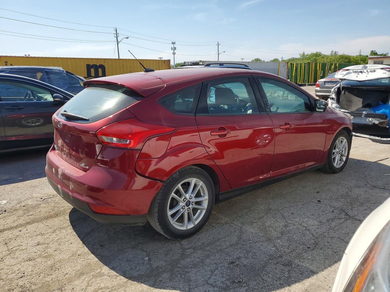 2016 Ford Focus Se - Фото 3