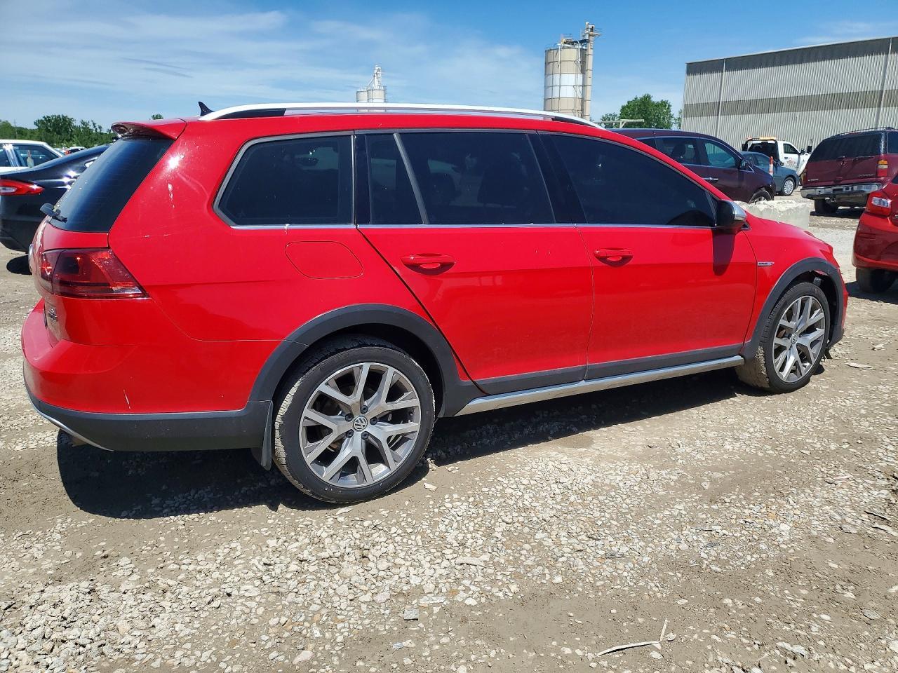 2017 Volkswagen Golf Alltrack S - Фото 3