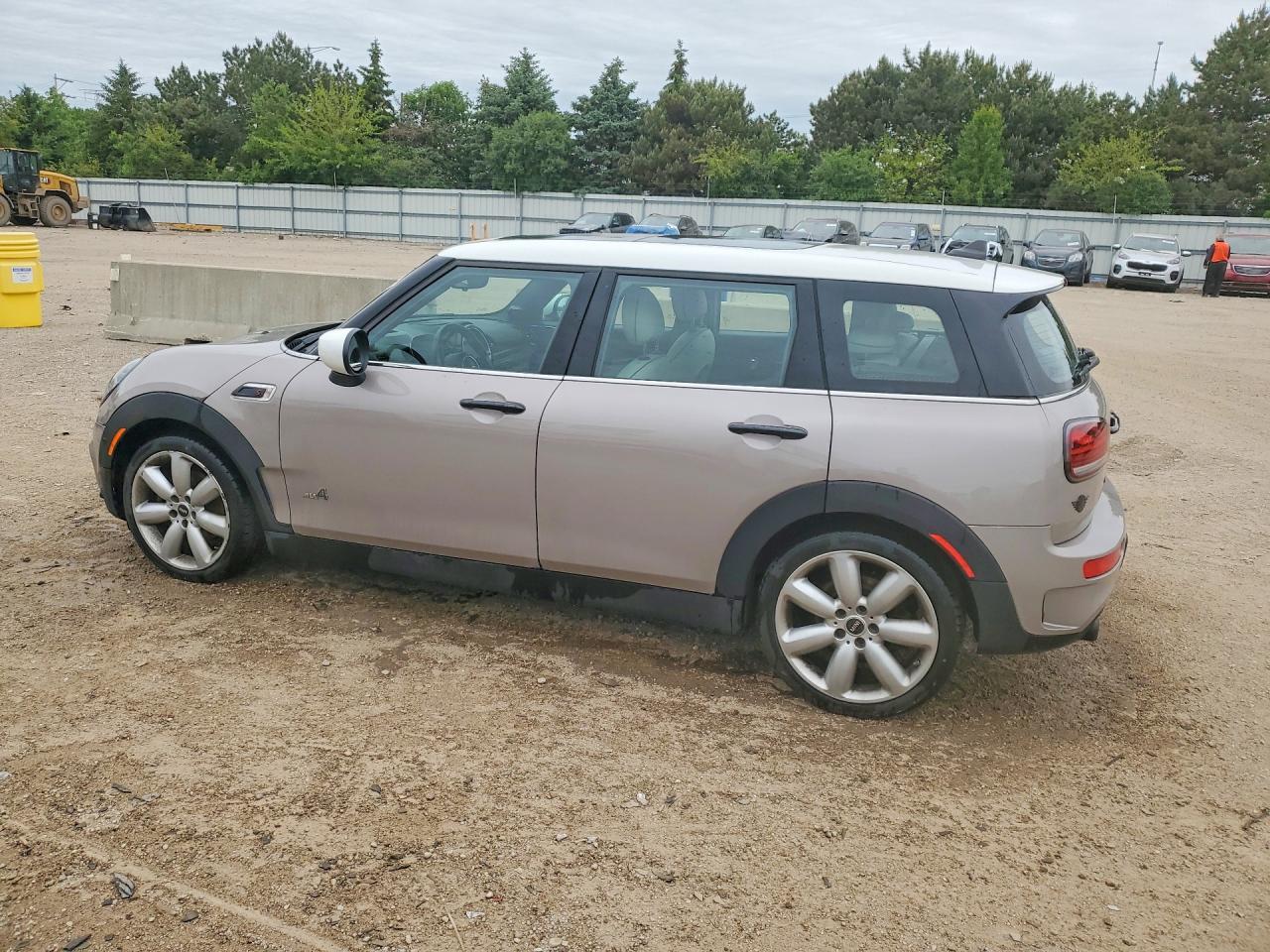 2022 Mini Cooper S Clubman All4 - Фото 2