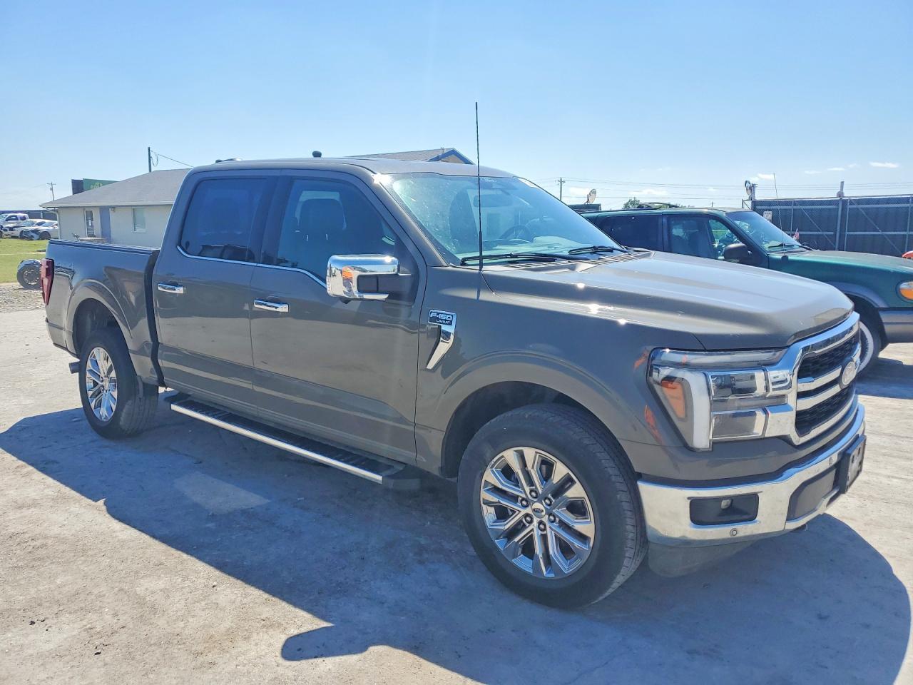2025 Ford F150 Lariat - Фото 4