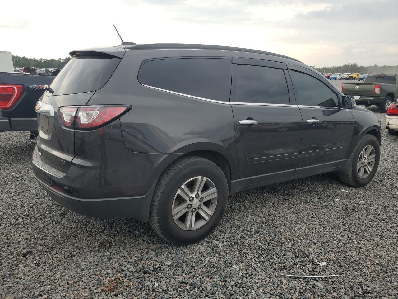 2017 Chevrolet Traverse Lt - Image 3