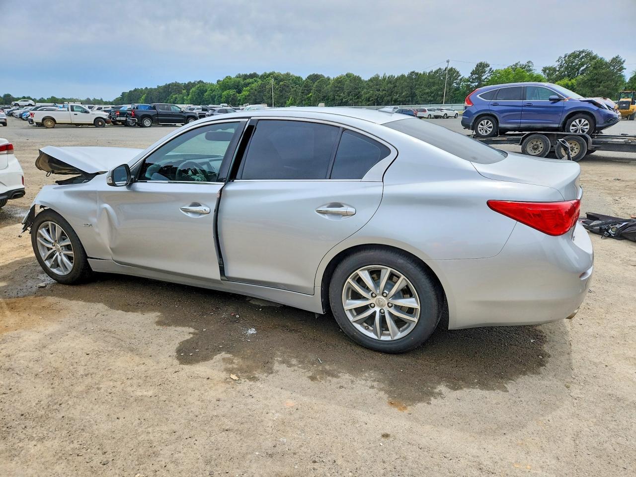 2017 Infiniti Q50 3.0T Premium - Image 2