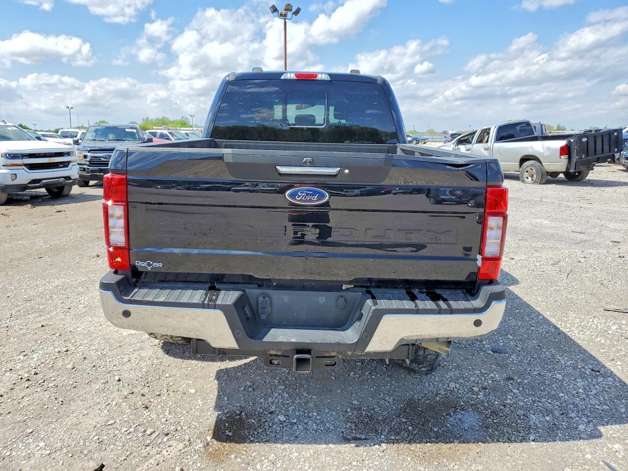 2022 Ford F250 Super Duty - Image 6
