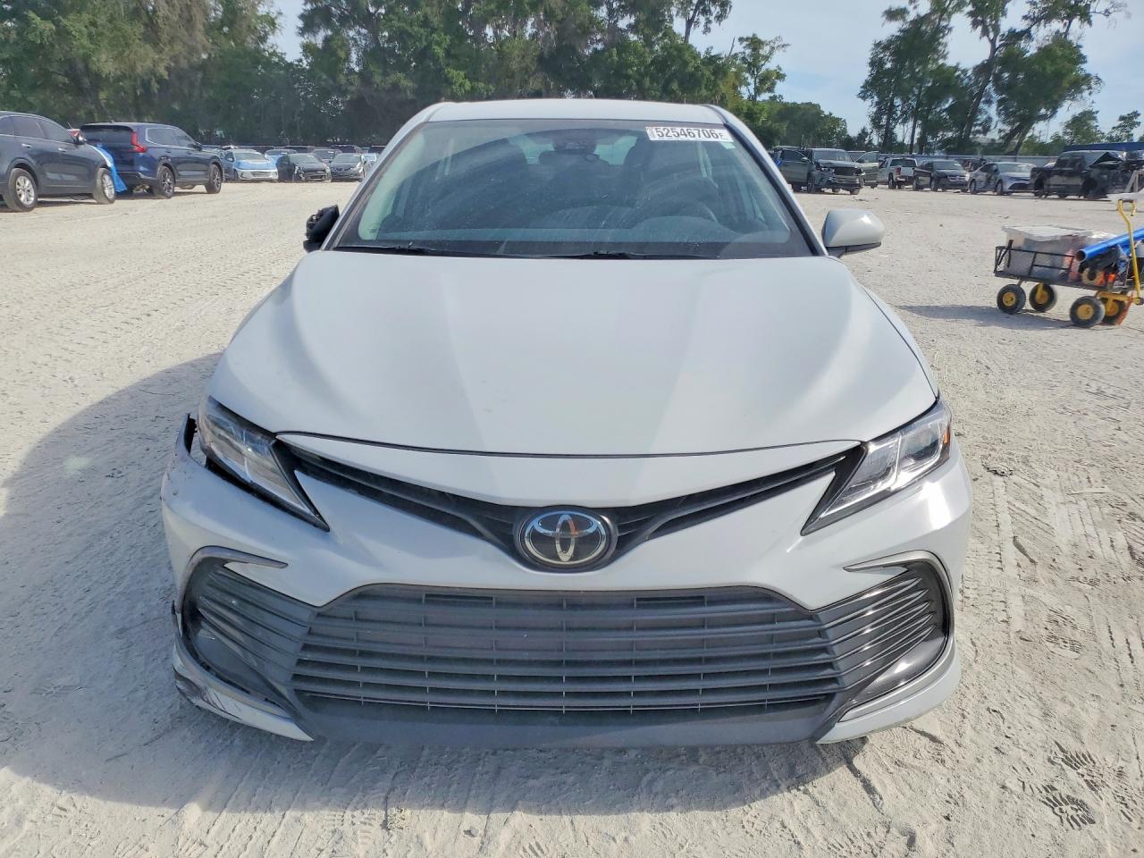 2024 Toyota Camry Le - Фото 5