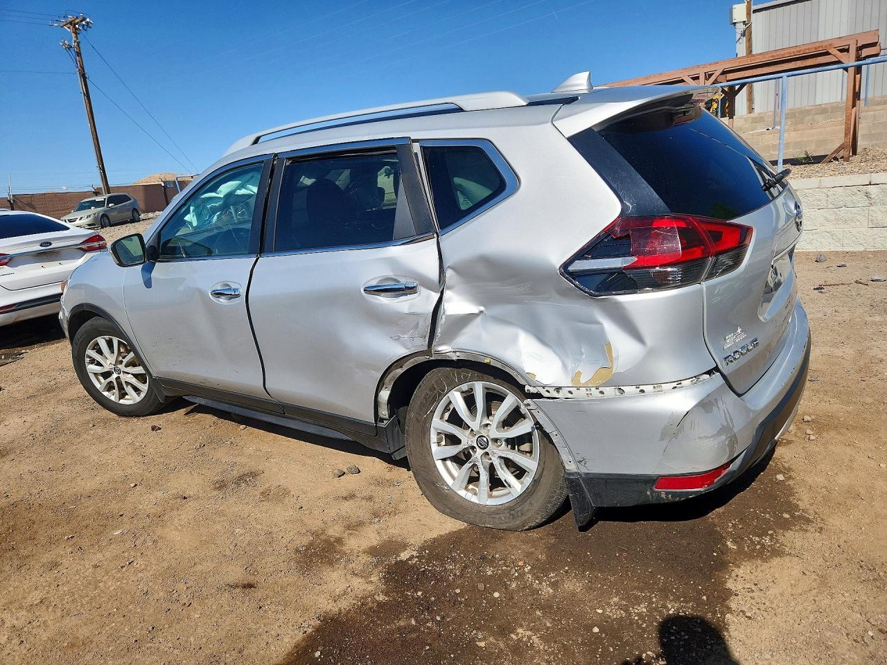 2019 Nissan Rogue S - Image 2