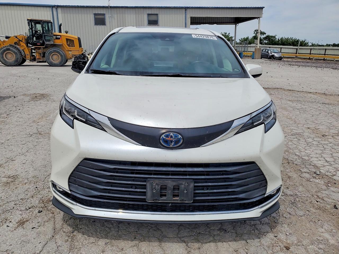 2021 Toyota Sienna Xle - Фото 5