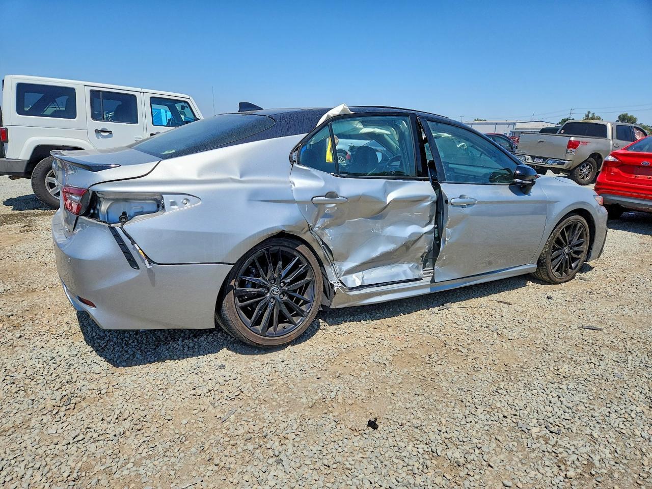 2024 Toyota Camry Xse V6 - Фото 3