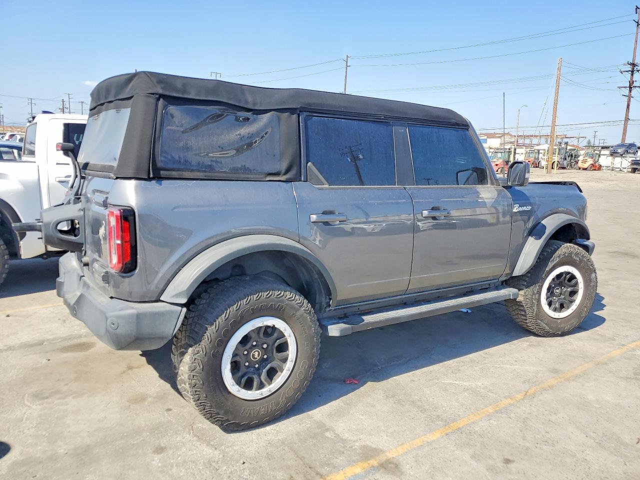 2022 Ford Bronco Base - Фото 3