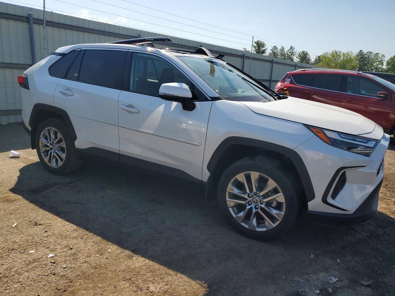 2023 Toyota Rav4 Xle Premium - Фото 4