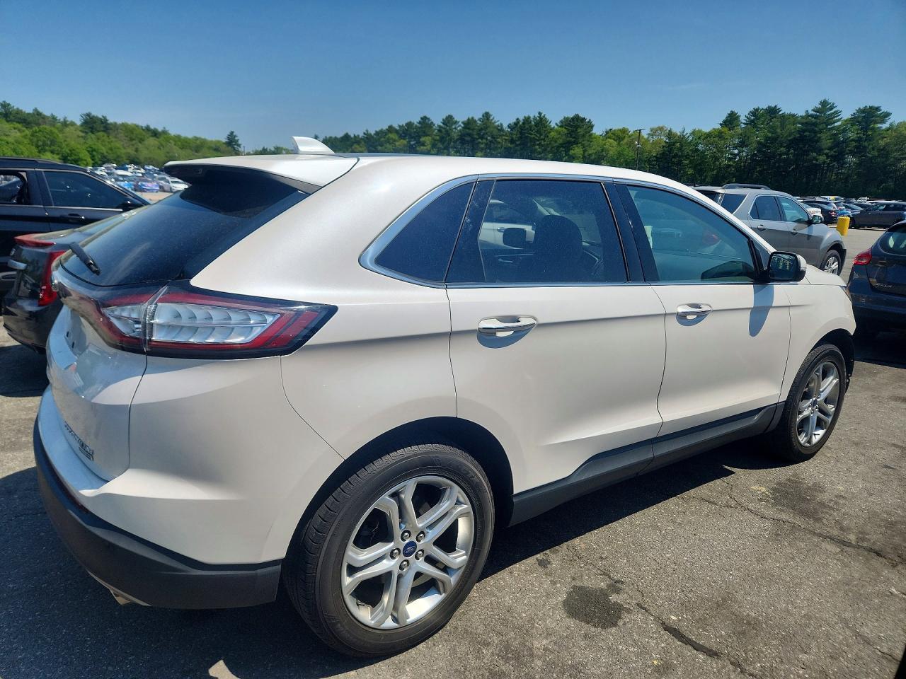 2017 Ford Edge Titanium - Фото 3