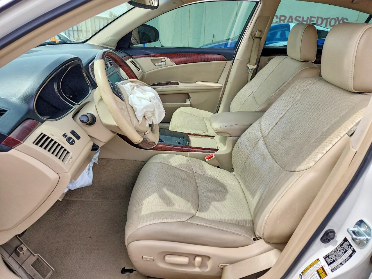 2012 Toyota Avalon Limited - Image 7
