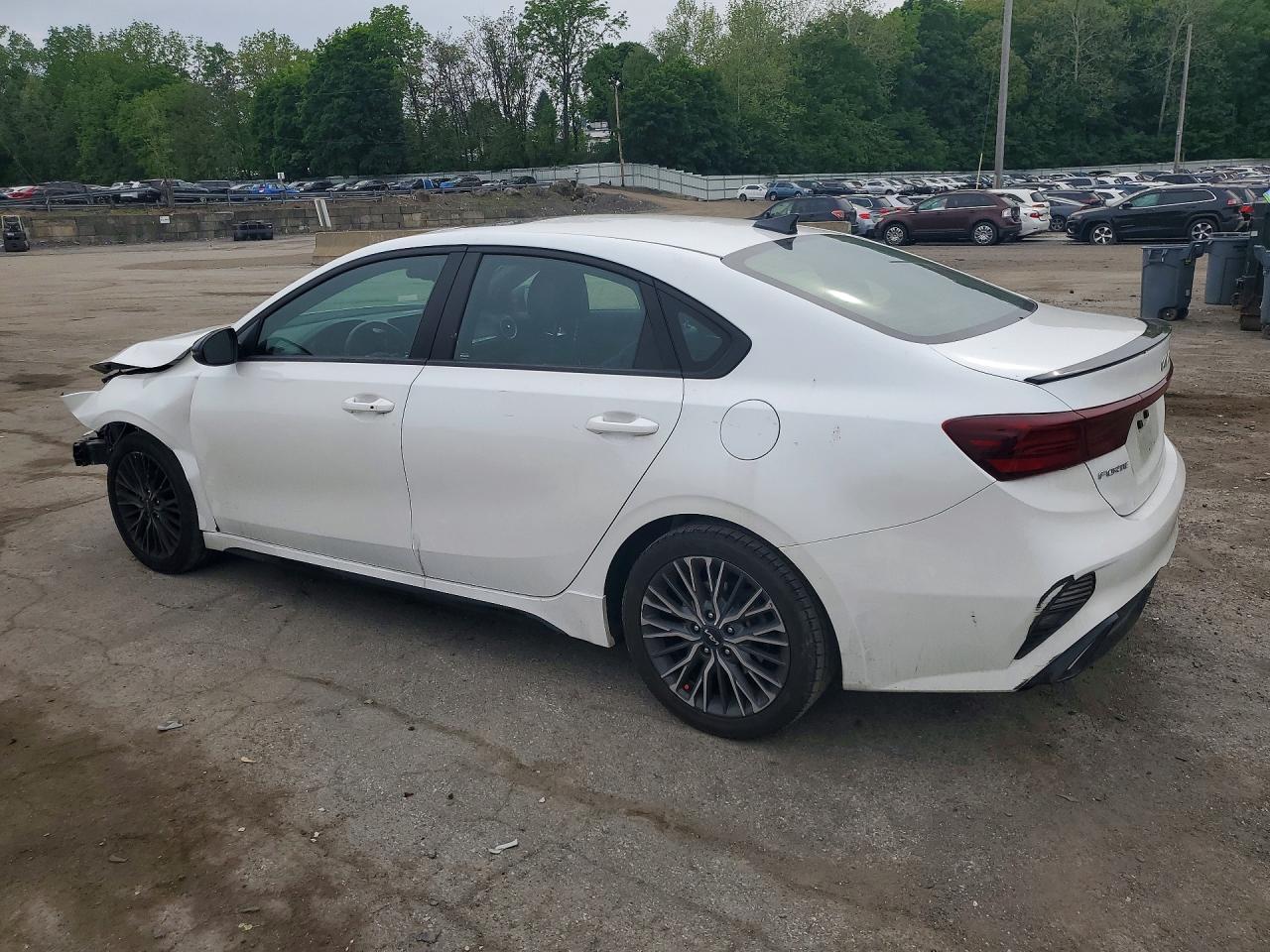 2024 Kia Forte Gt Line - Image 2