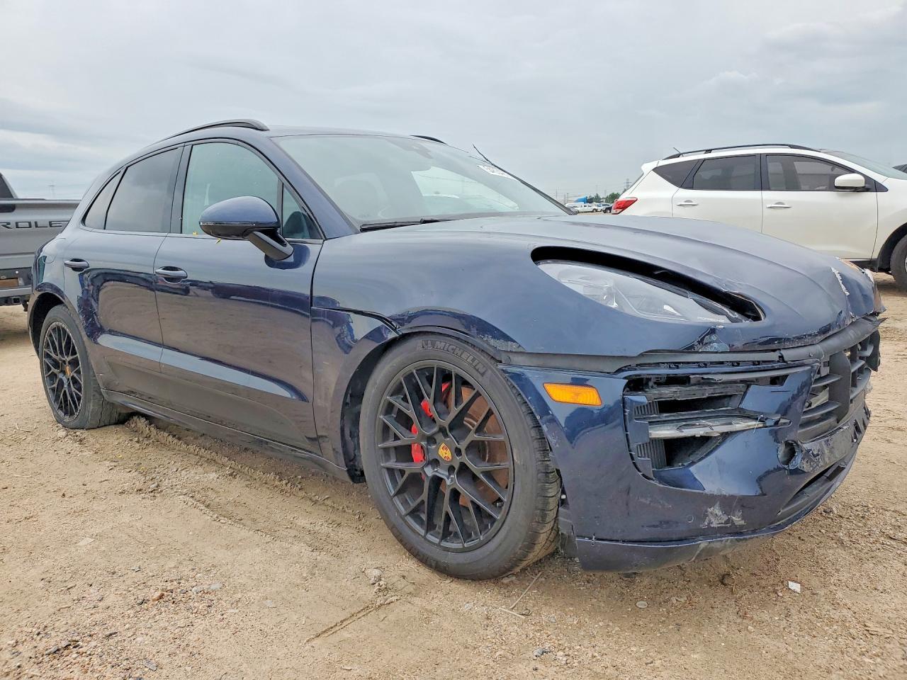 2021 Porsche Macan Gts - Image 4
