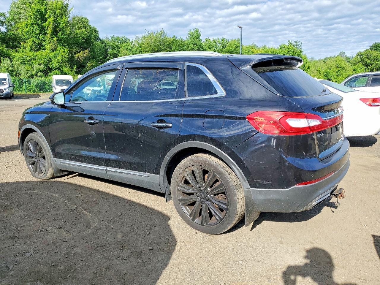 2017 Lincoln Mkx Reserve - Image 2