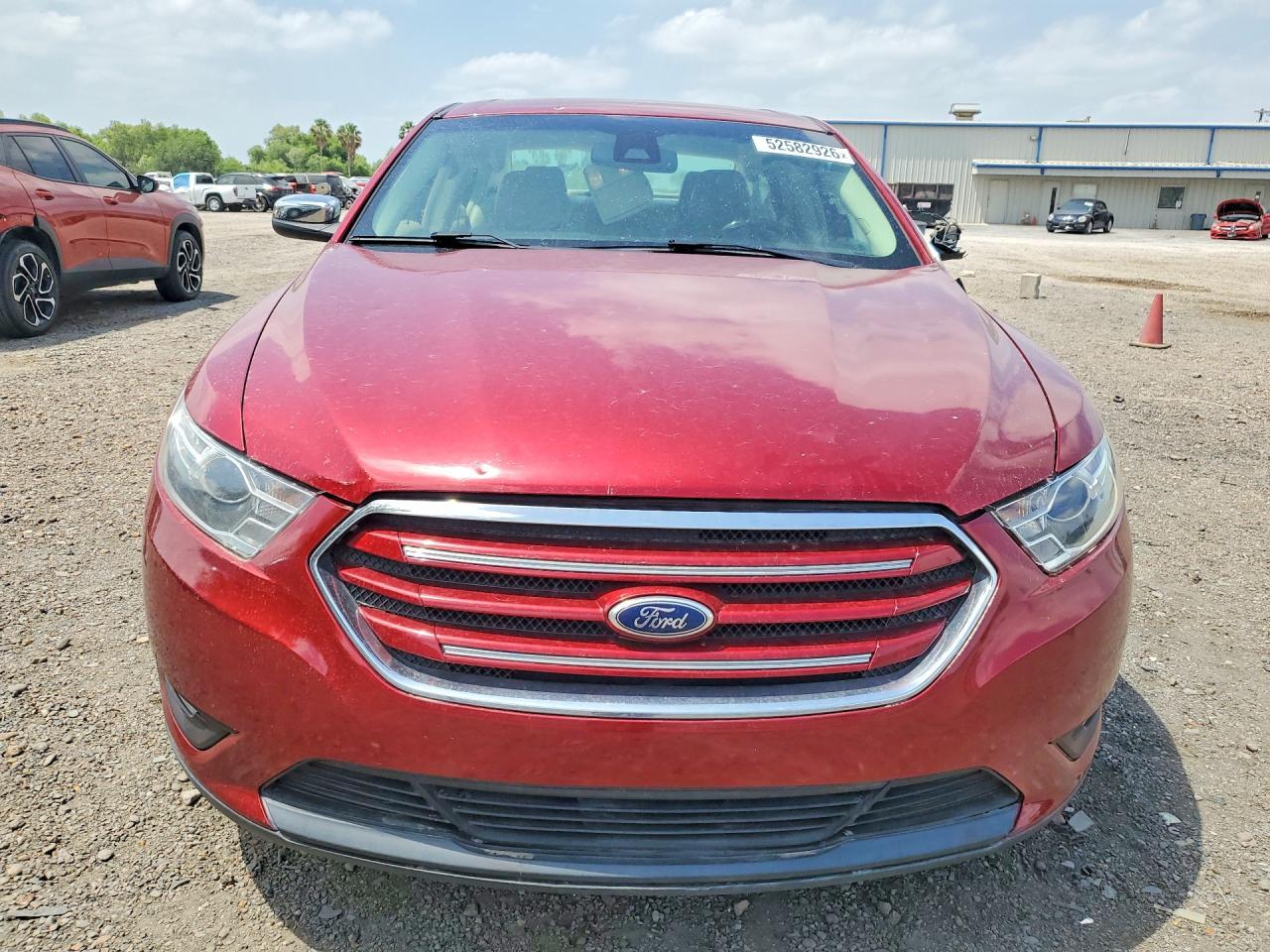 2017 Ford Taurus - Фото 5
