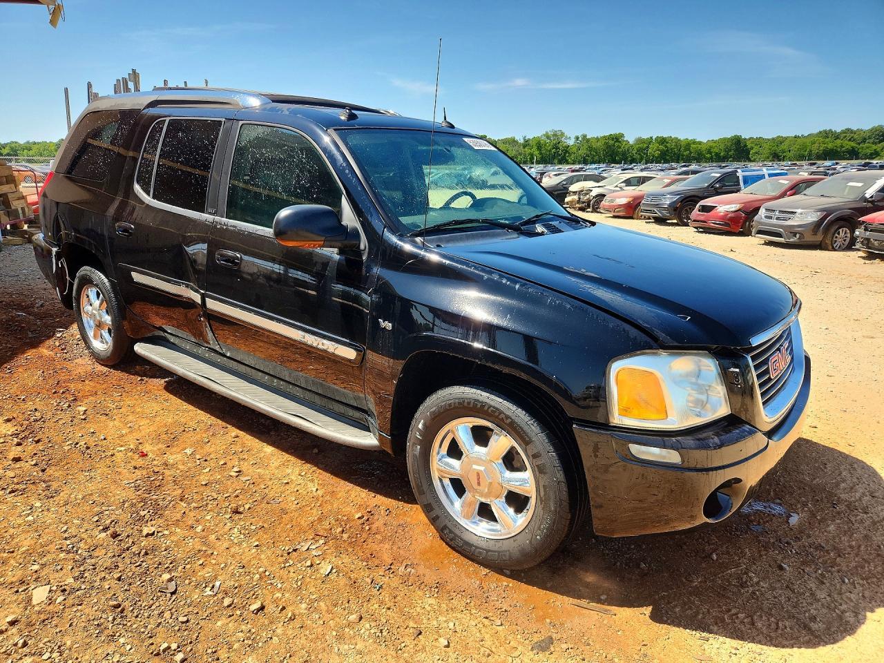 2004 GMC Envoy Xuv - Image 4