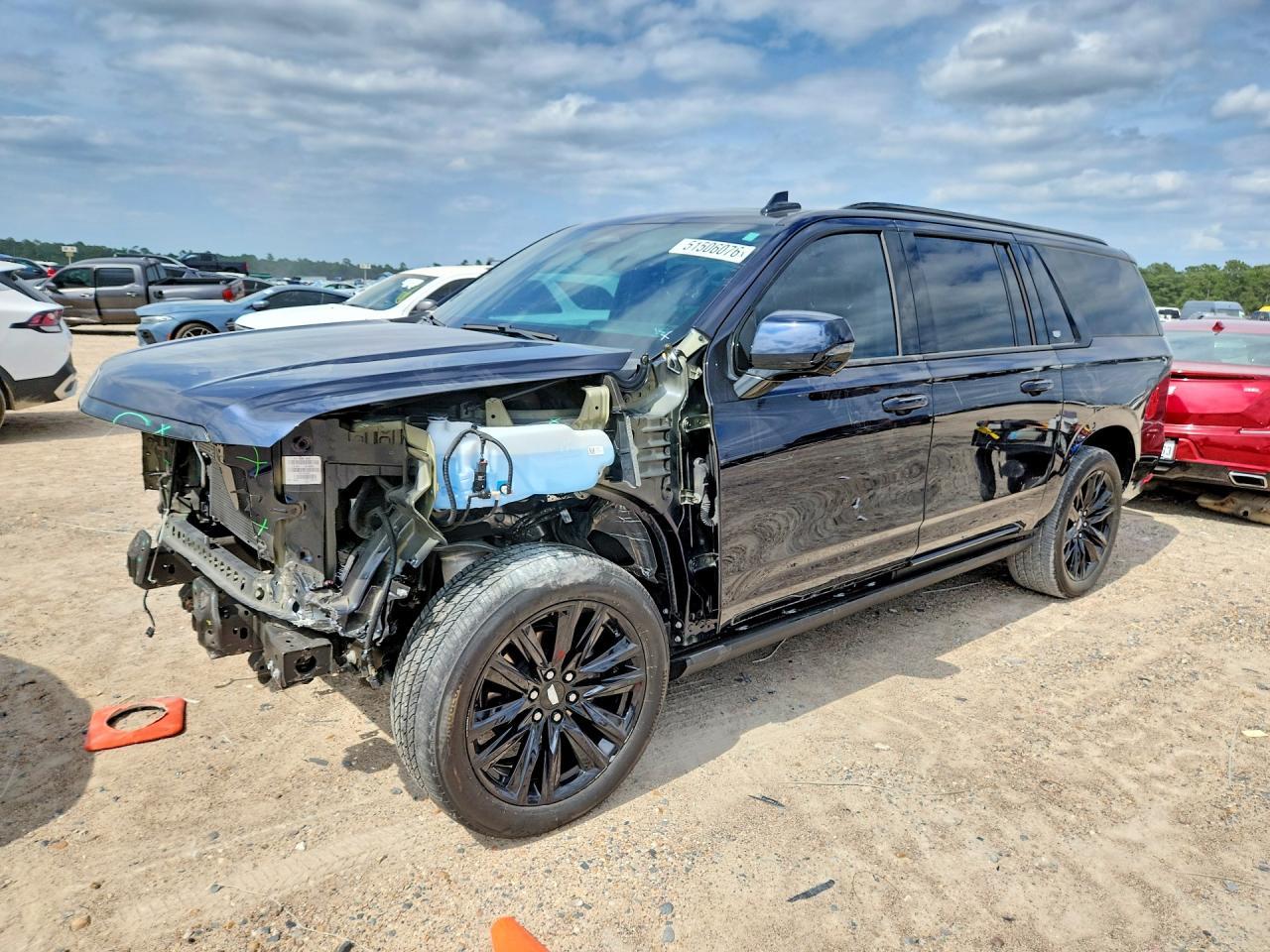 2024 Cadillac Escalade Esv Sport