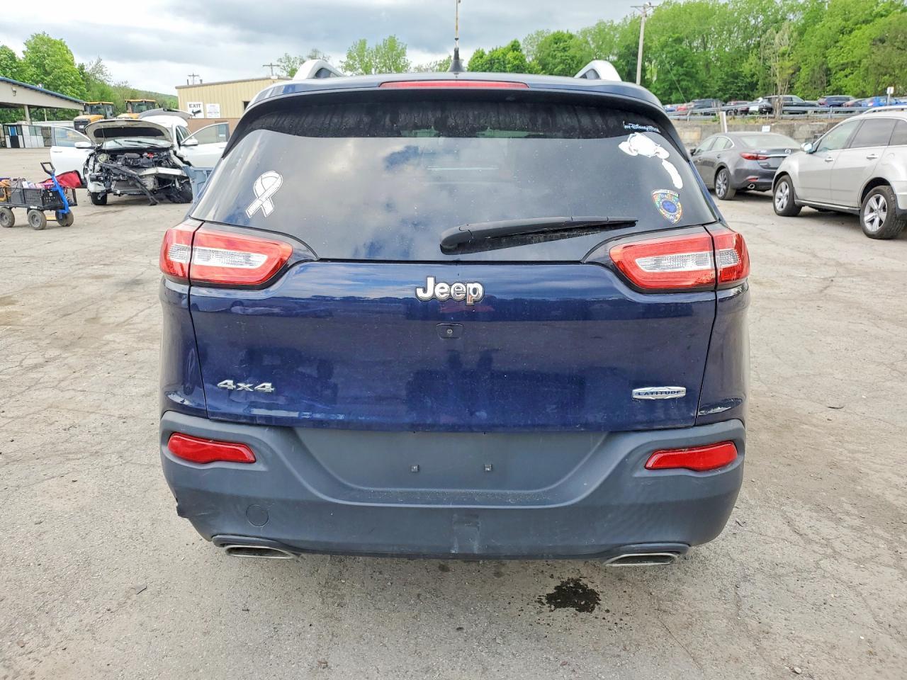 2016 Jeep Cherokee Latitude - Фото 6