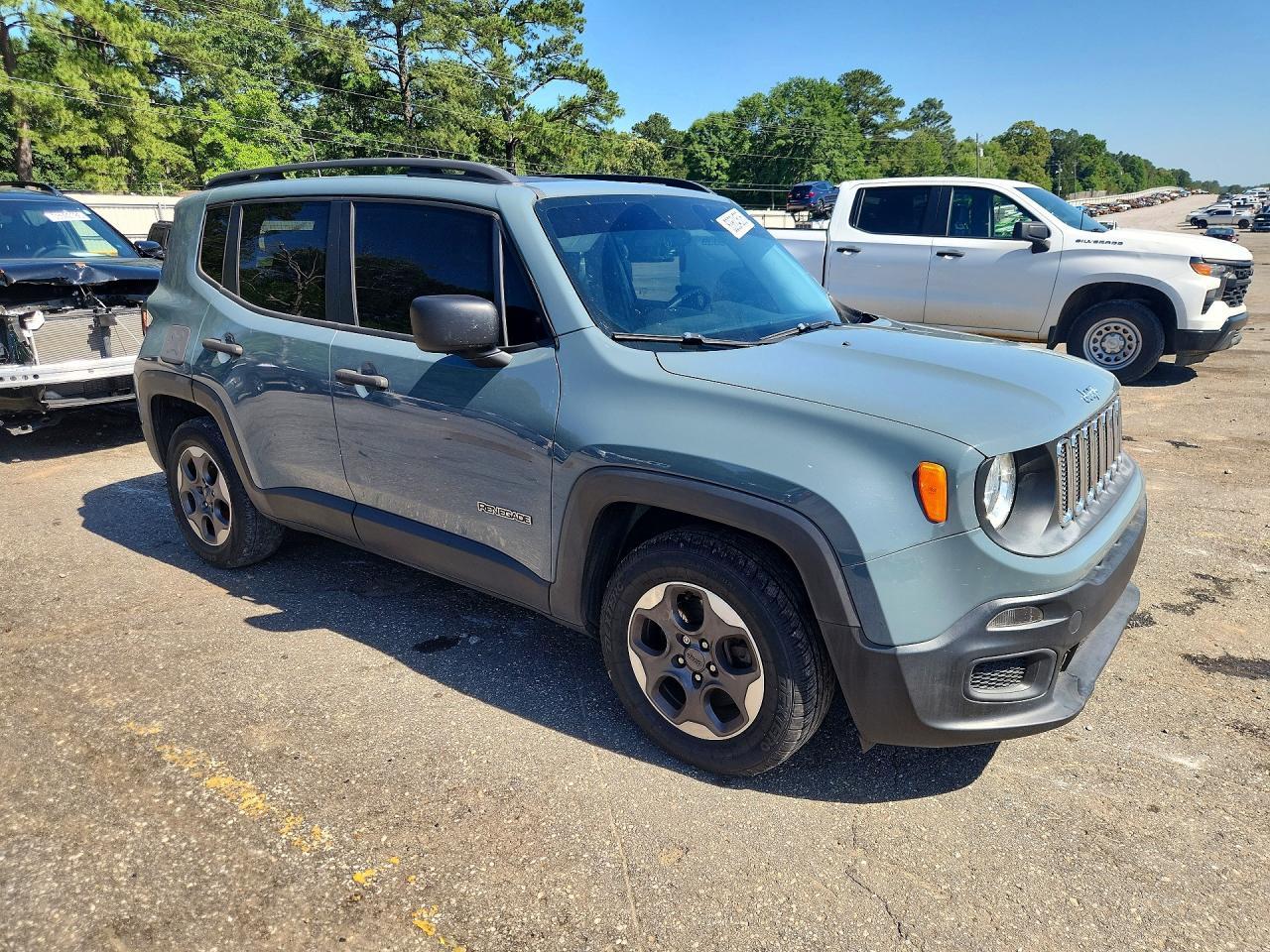 2017 Jeep Renegade Sport - Image 4
