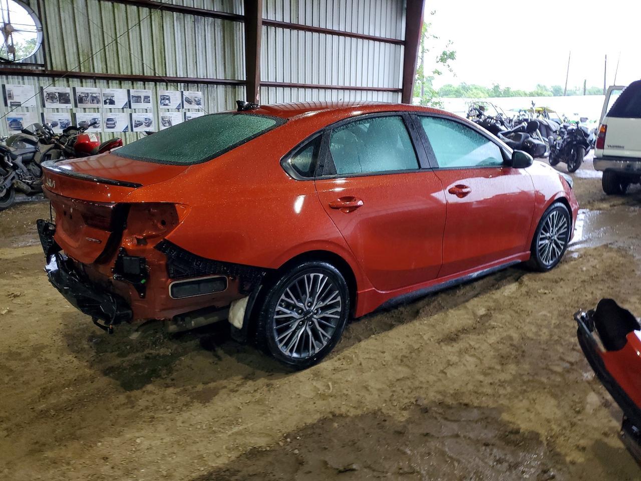 2023 Kia Forte Gt Line - Image 3