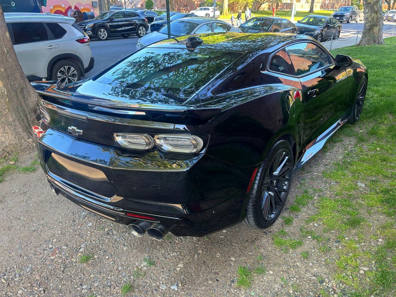 2022 Chevrolet Camaro Zl1 - Фото 4