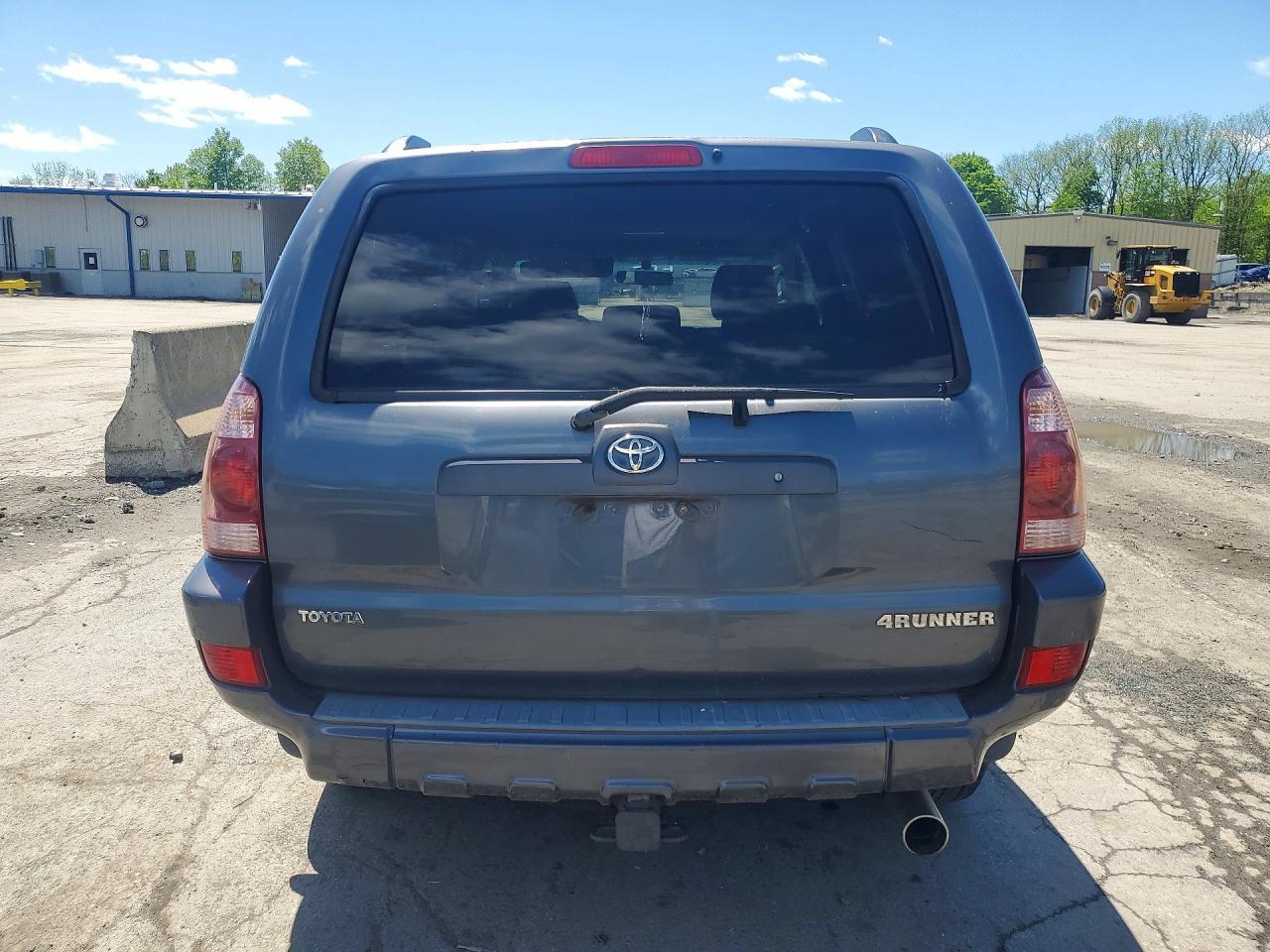 2005 Toyota 4Runner - Image 6