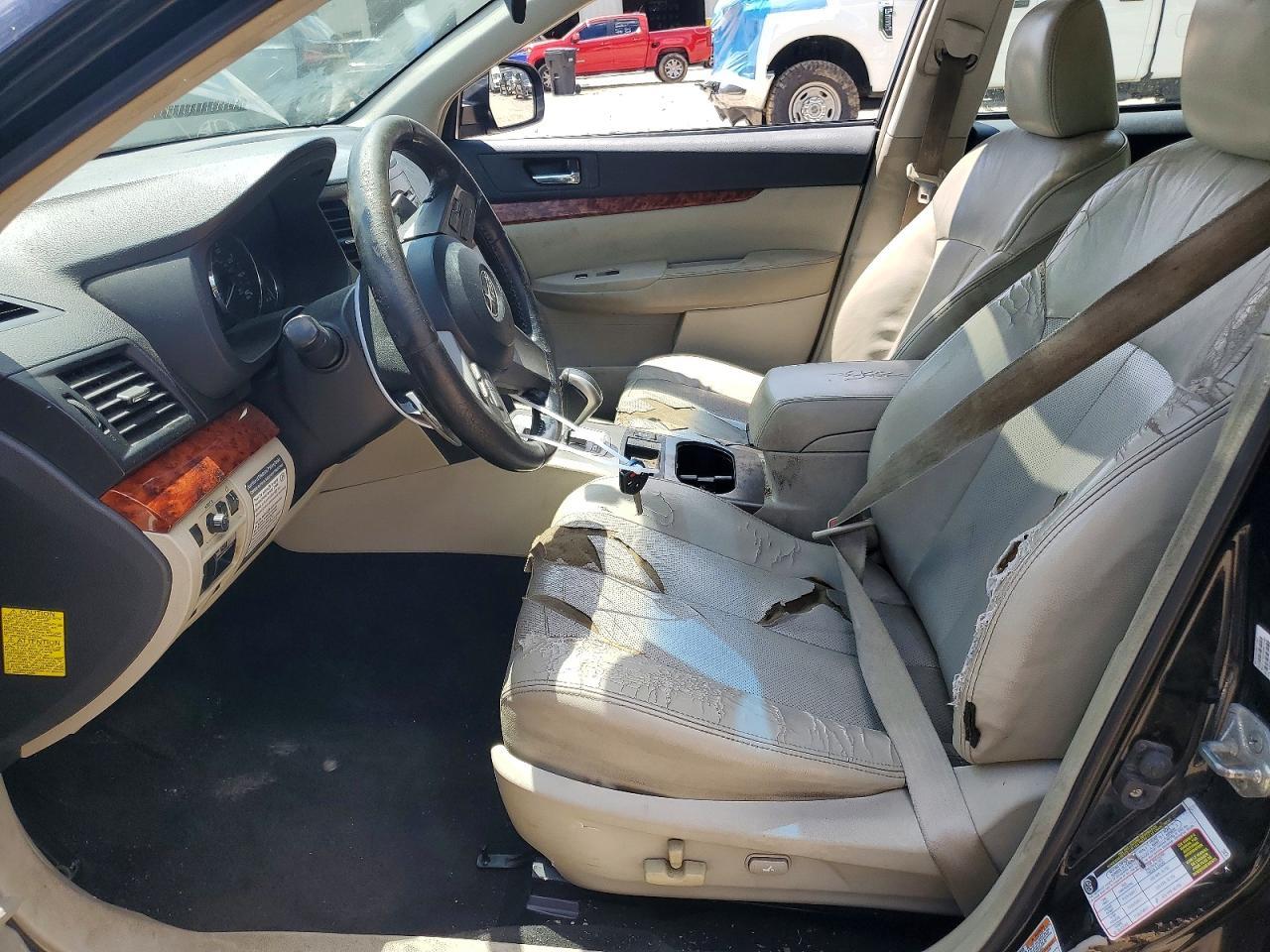 2011 Subaru Legacy 3.6R Limited - Фото 7