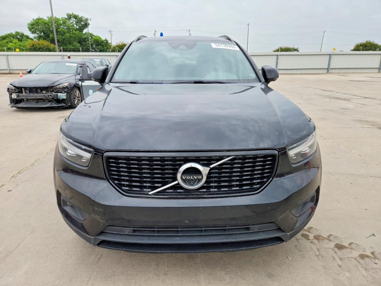 2022 Volvo Xc40 T5 R-Design - Image 5