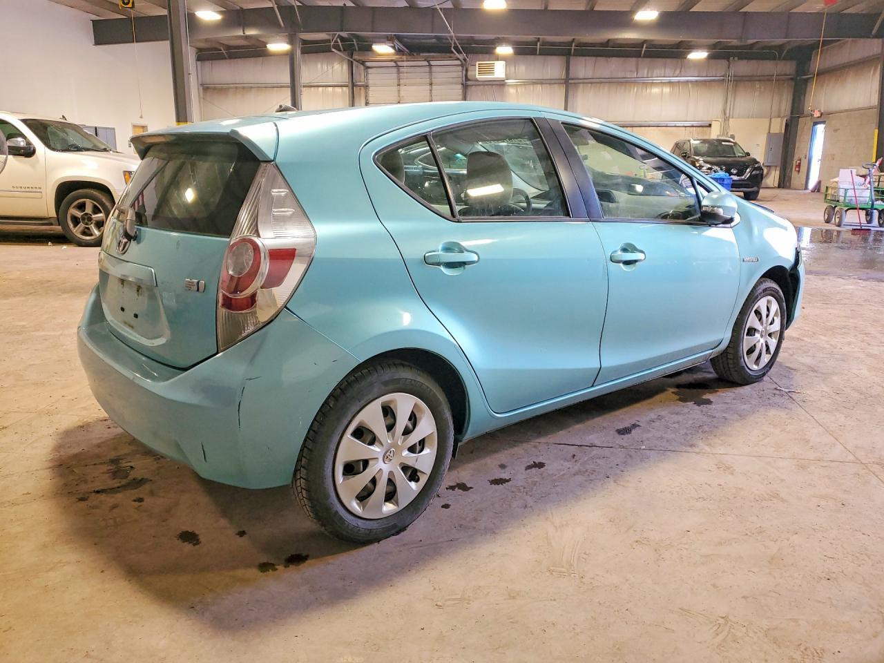 2013 Toyota Prius C Two - Фото 3