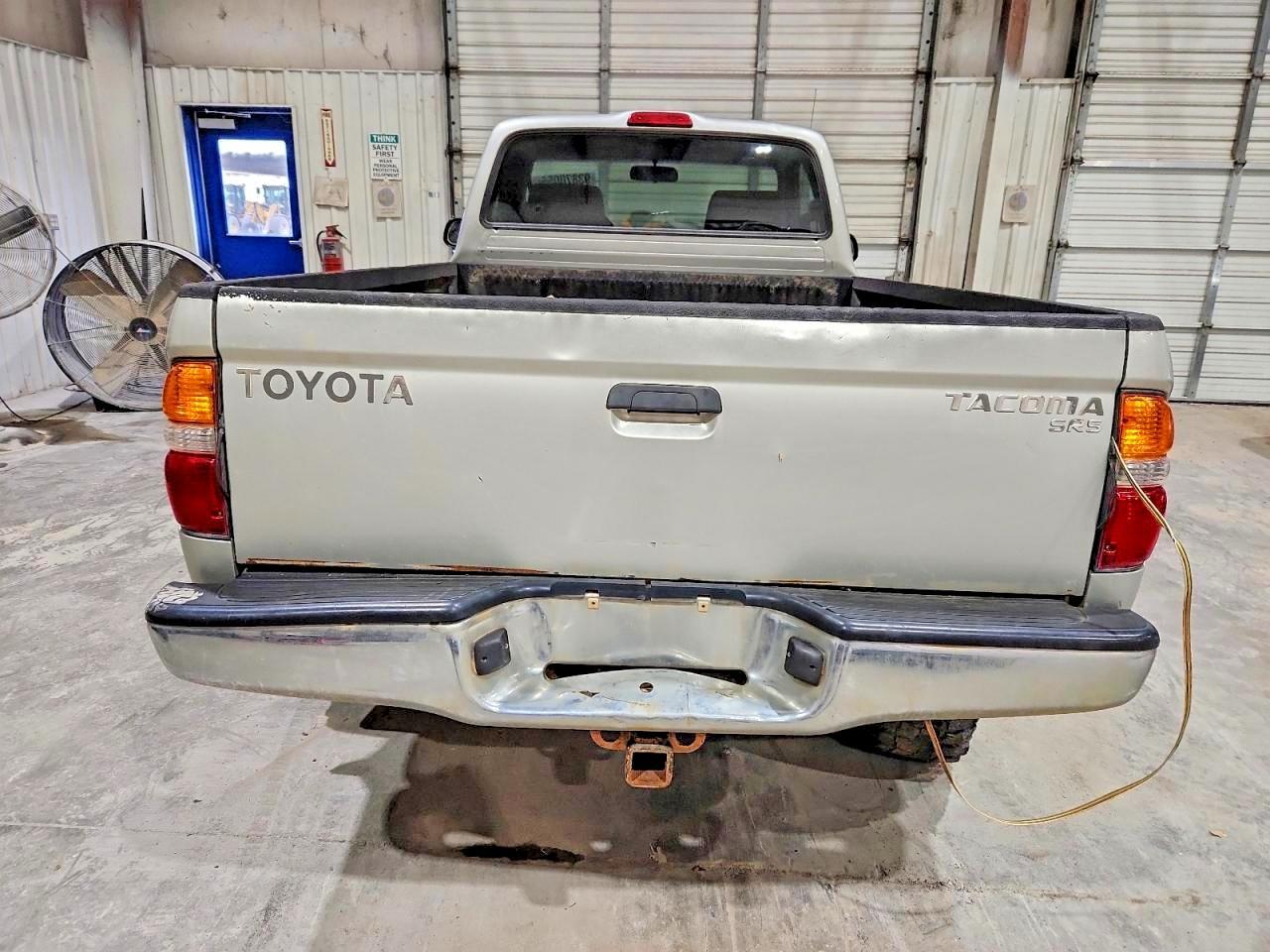 2004 Toyota Tacoma Base - Фото 6