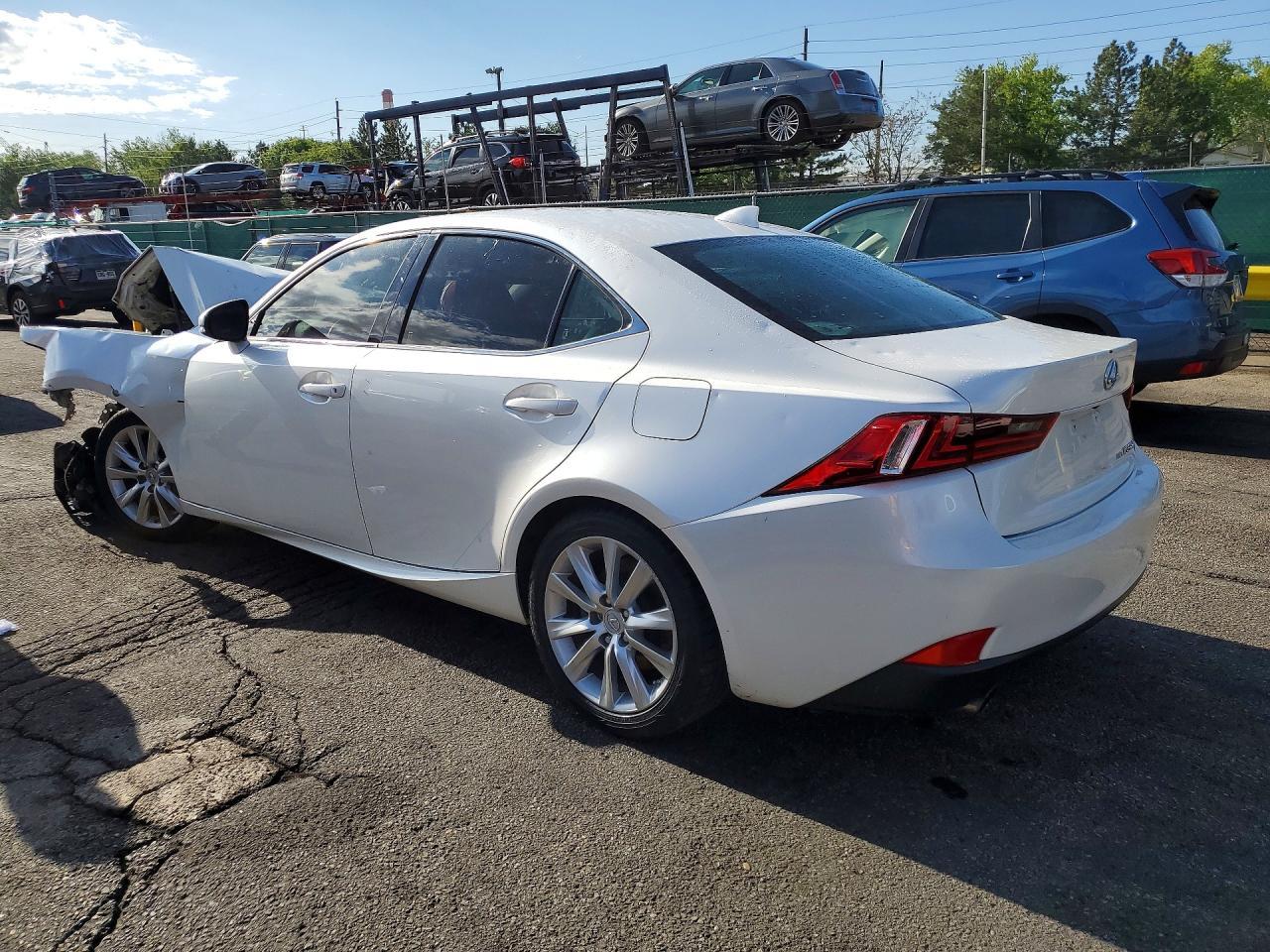 2016 Lexus Is 300 - Фото 2