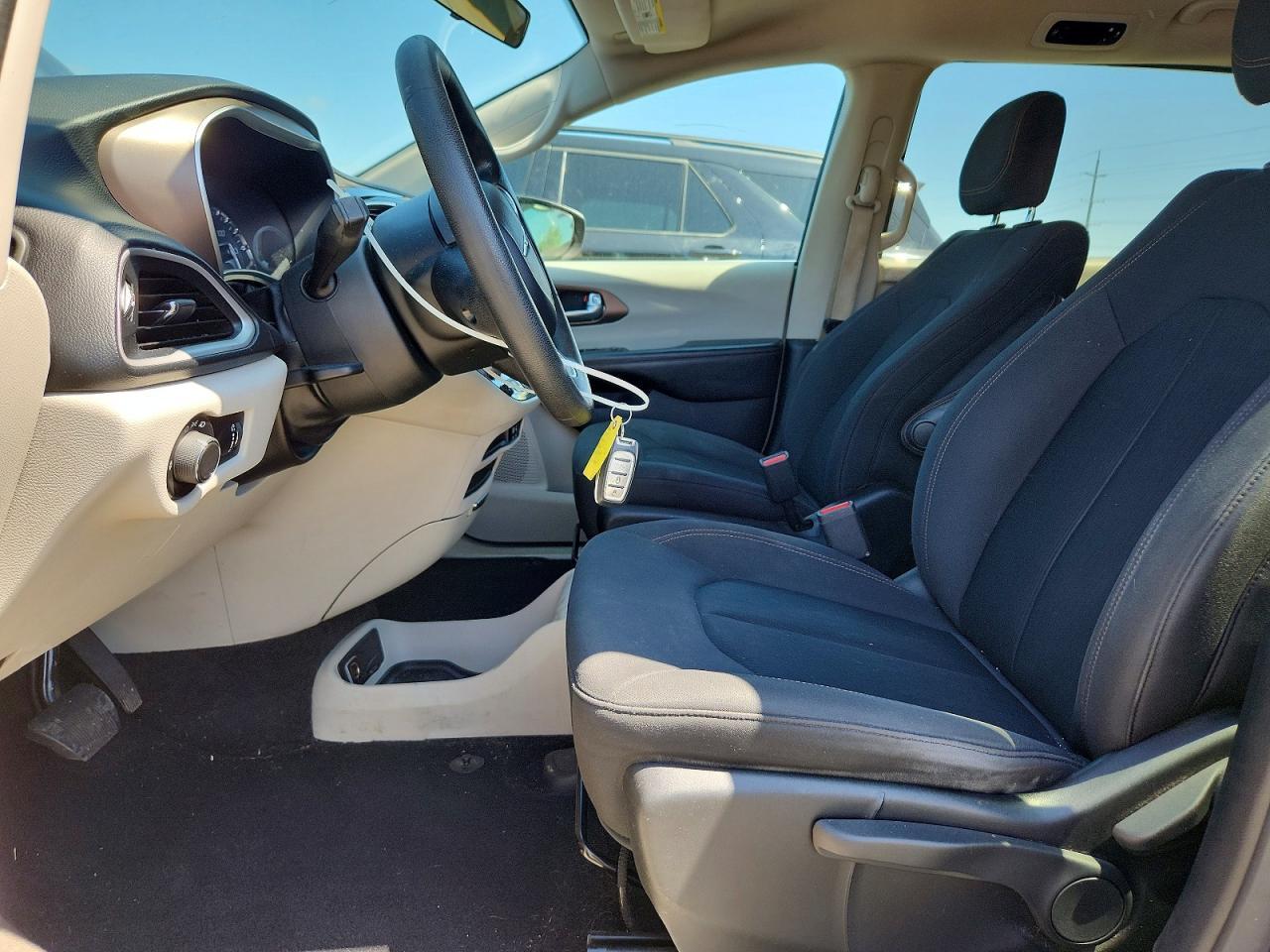 2019 Chrysler Pacifica L - Фото 7