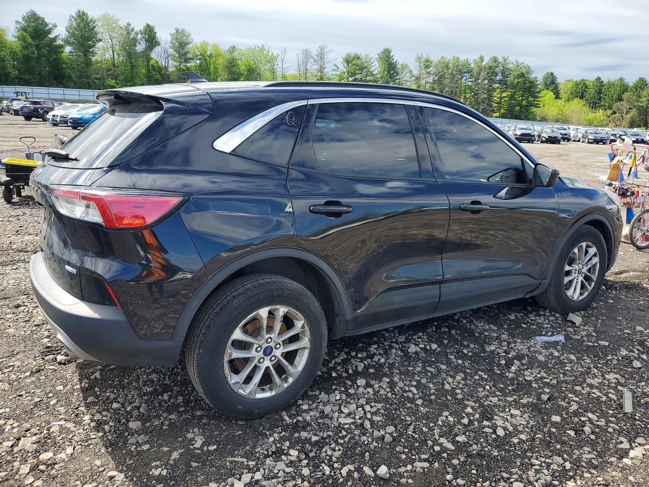 2020 Ford Escape Se - Image 3