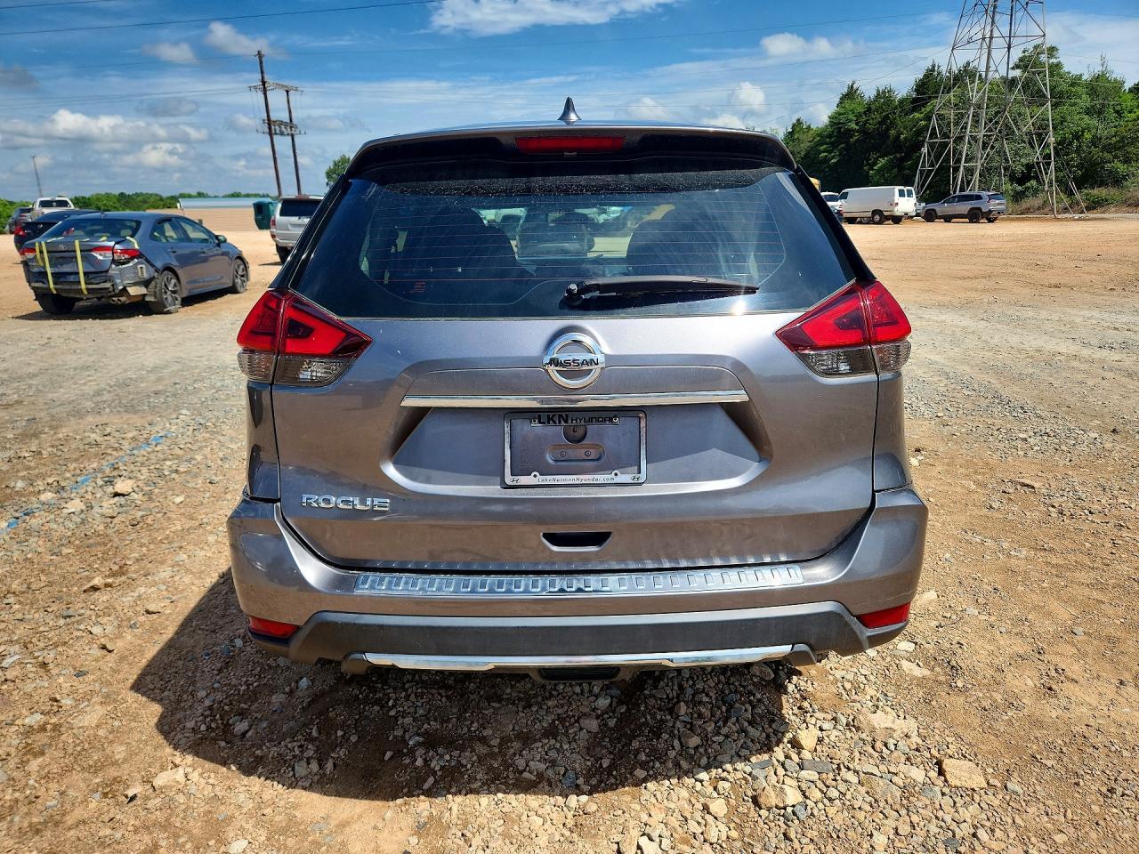 2017 Nissan Rogue S - Фото 6