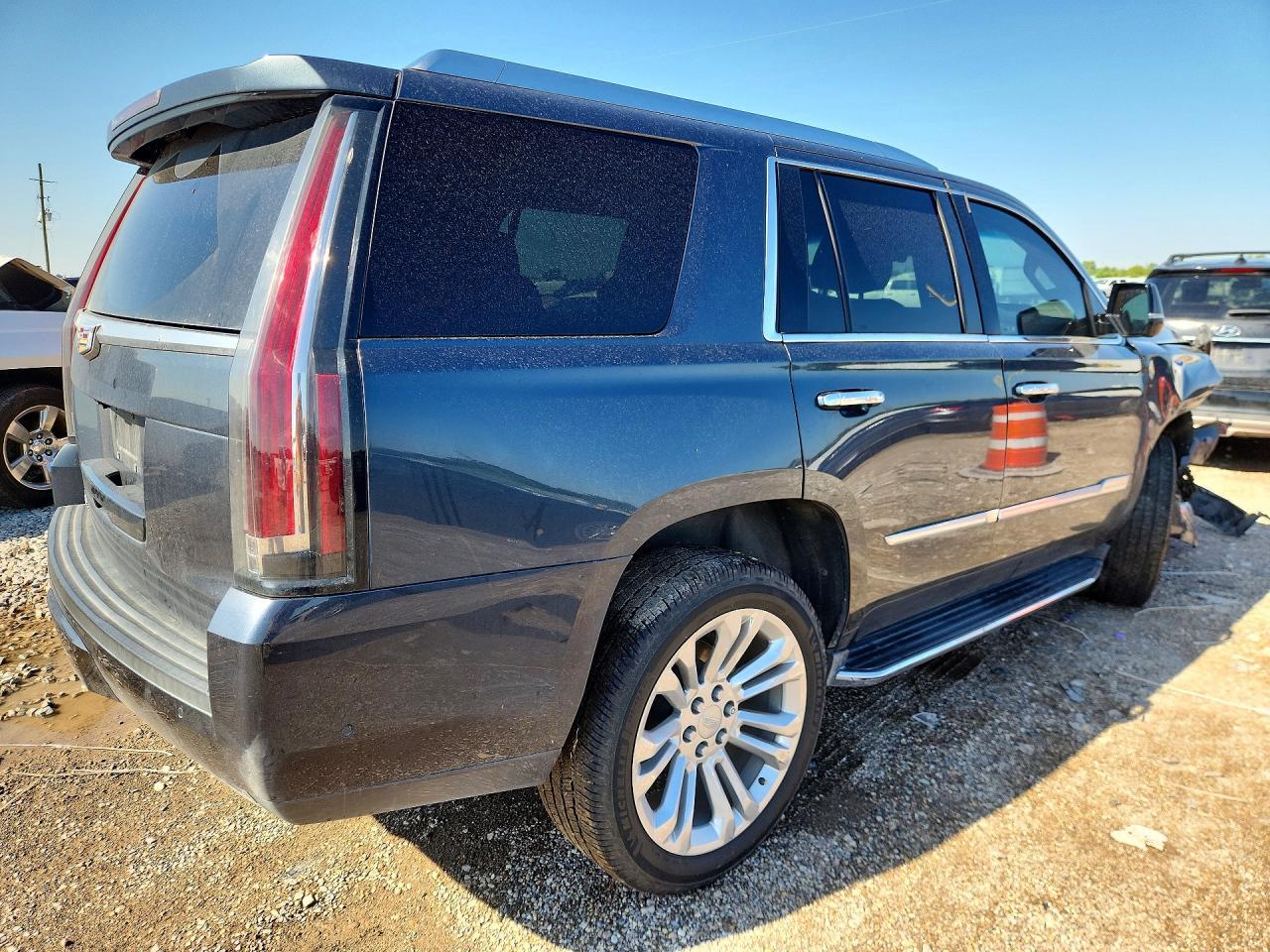 2019 Cadillac Escalade Luxury - Фото 3