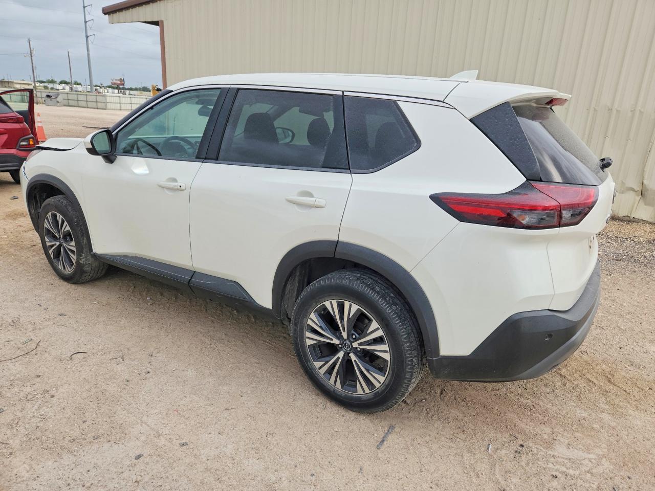 2023 Nissan Rogue Sv - Image 2
