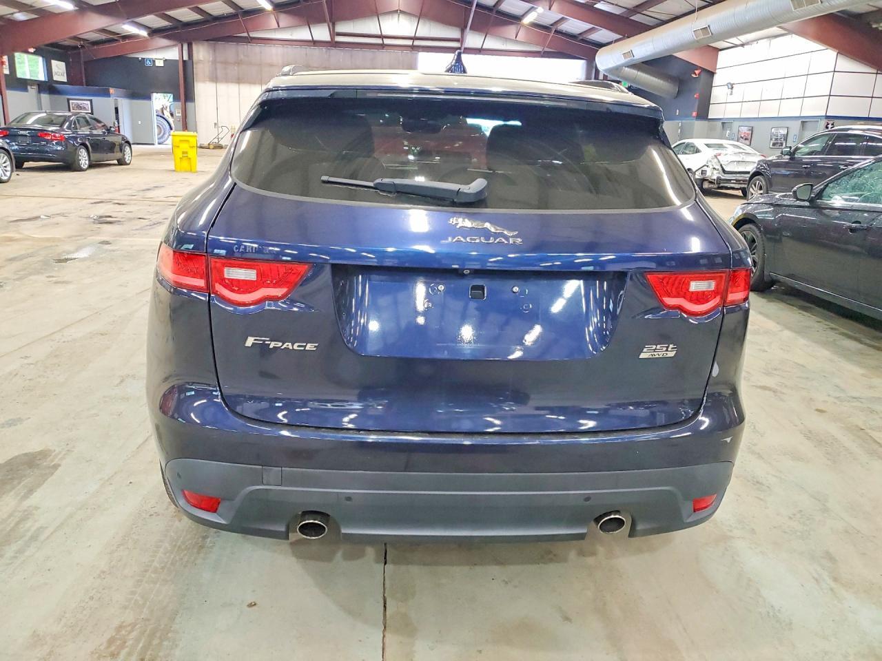 2019 Jaguar F-Pace Premium - Фото 6