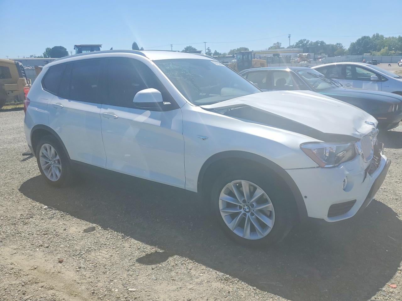 2017 BMW X3 Sdrive28I - Image 4