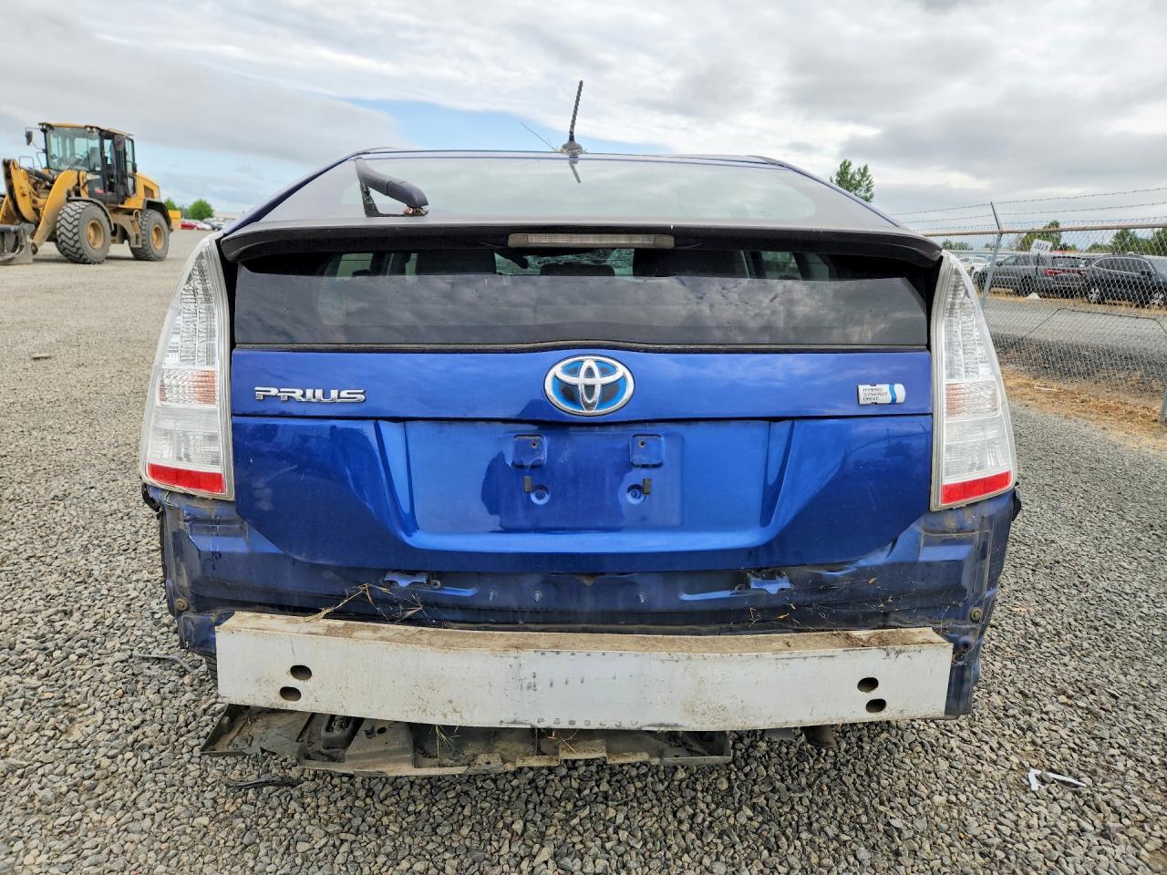 2011 Toyota Prius Two - Image 6