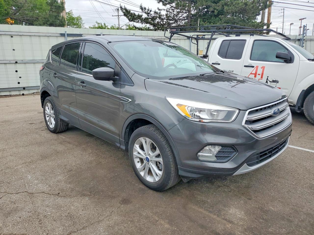 2017 Ford Escape Se - Фото 4