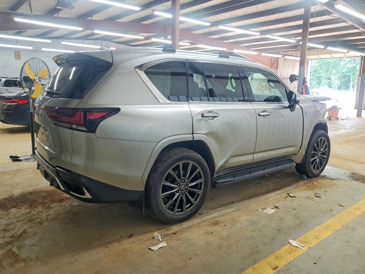 2023 Lexus Lx 600 F Sport Handling - Image 3