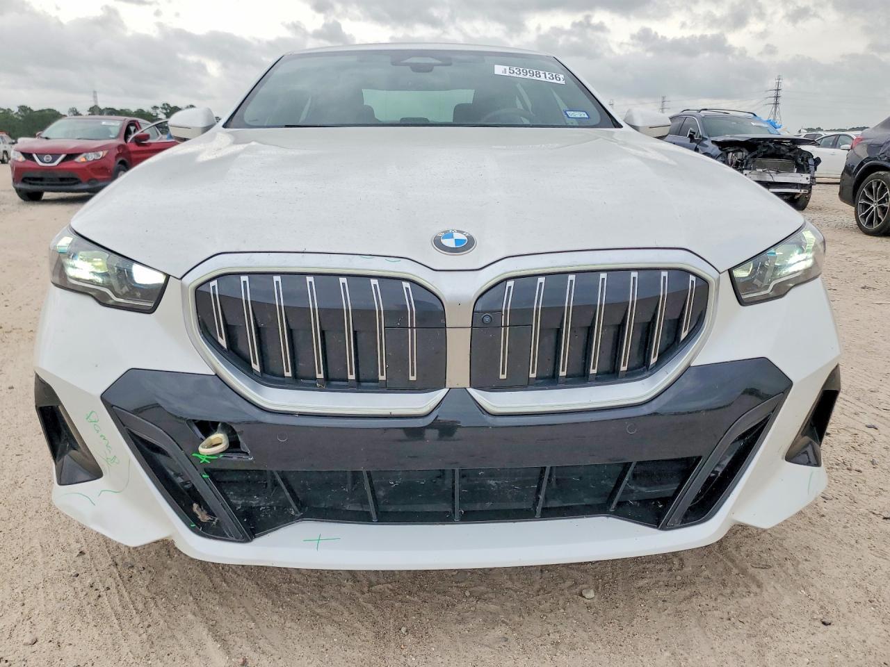 2026 BMW 530 I - Фото 5