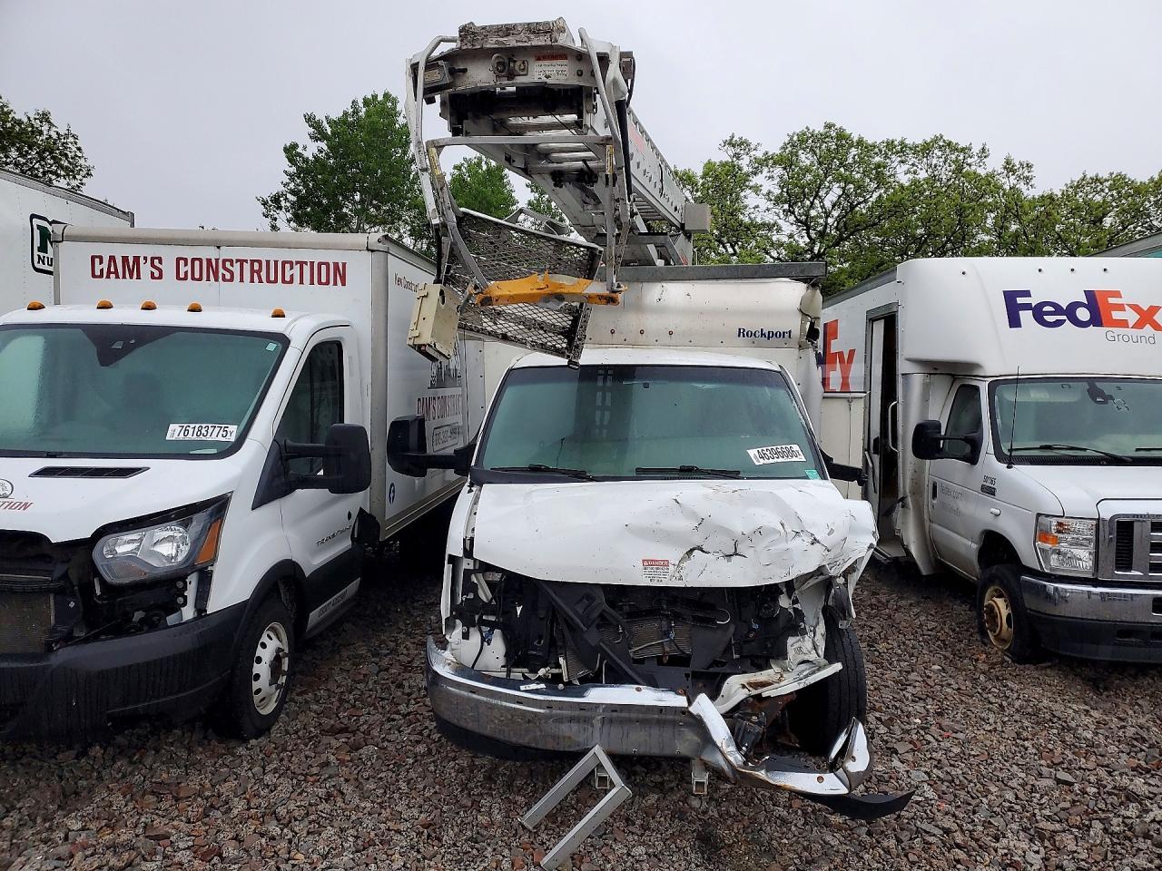 2017 Chevrolet Express - Image 5