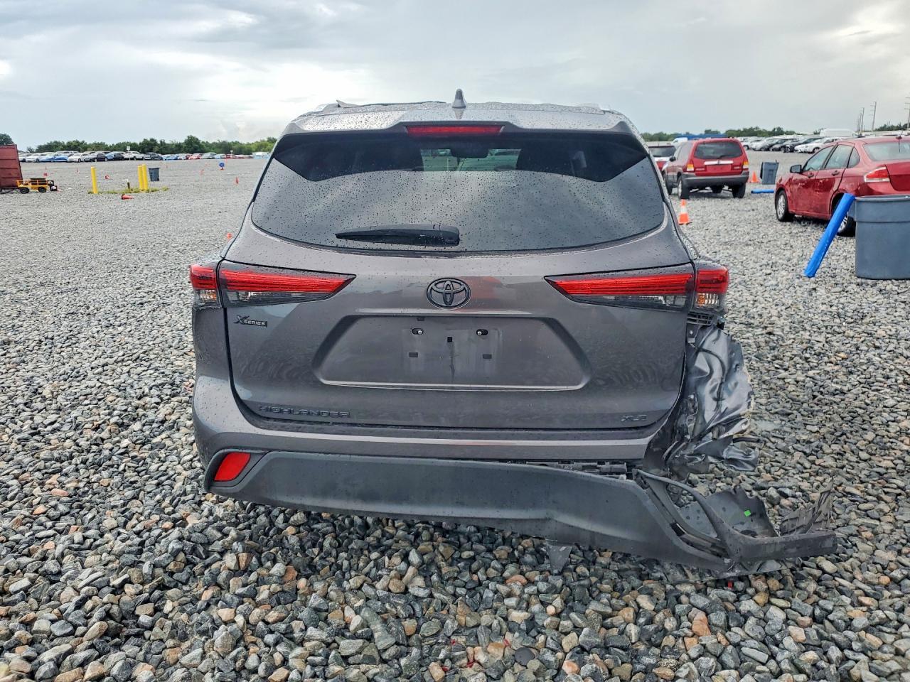 2023 Toyota Highlander Xle - Image 6