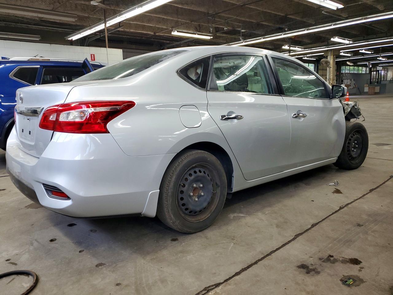 2019 Nissan Sentra S - Фото 3