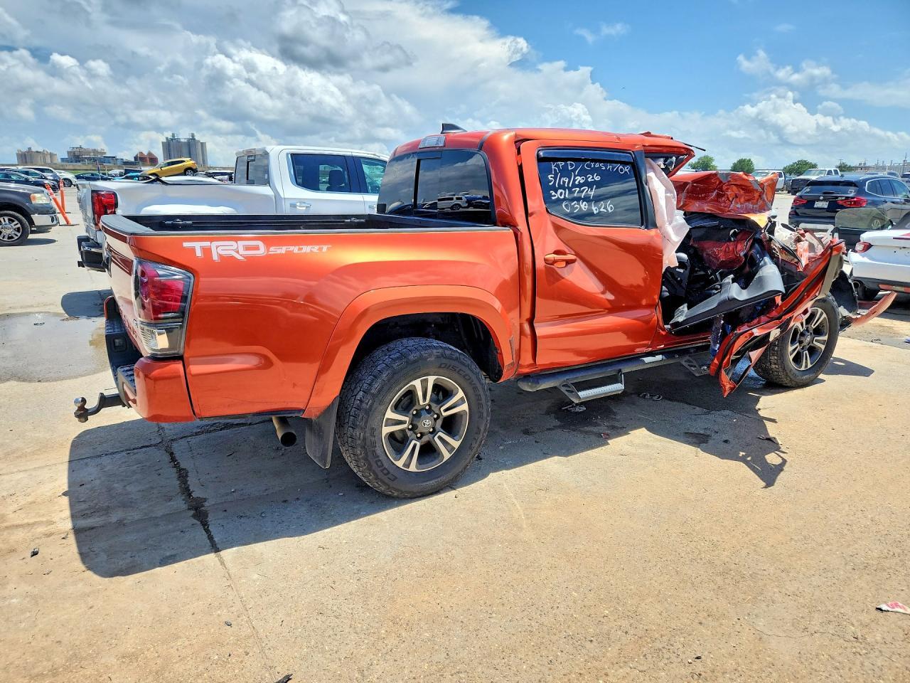 2017 Toyota Tacoma Trd Sport - Фото 3